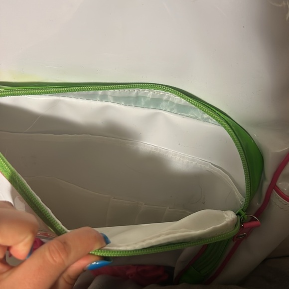 RARE PVC WHITE HELLO KITTY LARGE SPORTY BACKPACK LAS VEGAS - Picture 10 of 14